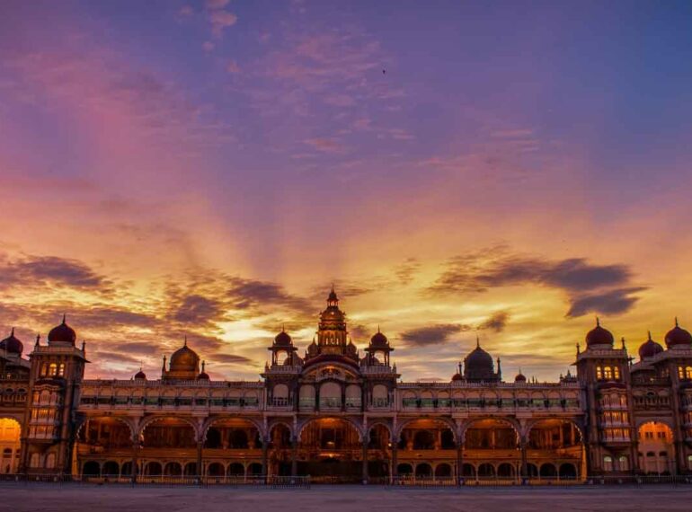 WHY MYSORE? WITH 10 BEST THINGS TO DO IN THE CITY- Mysore Travel taxi